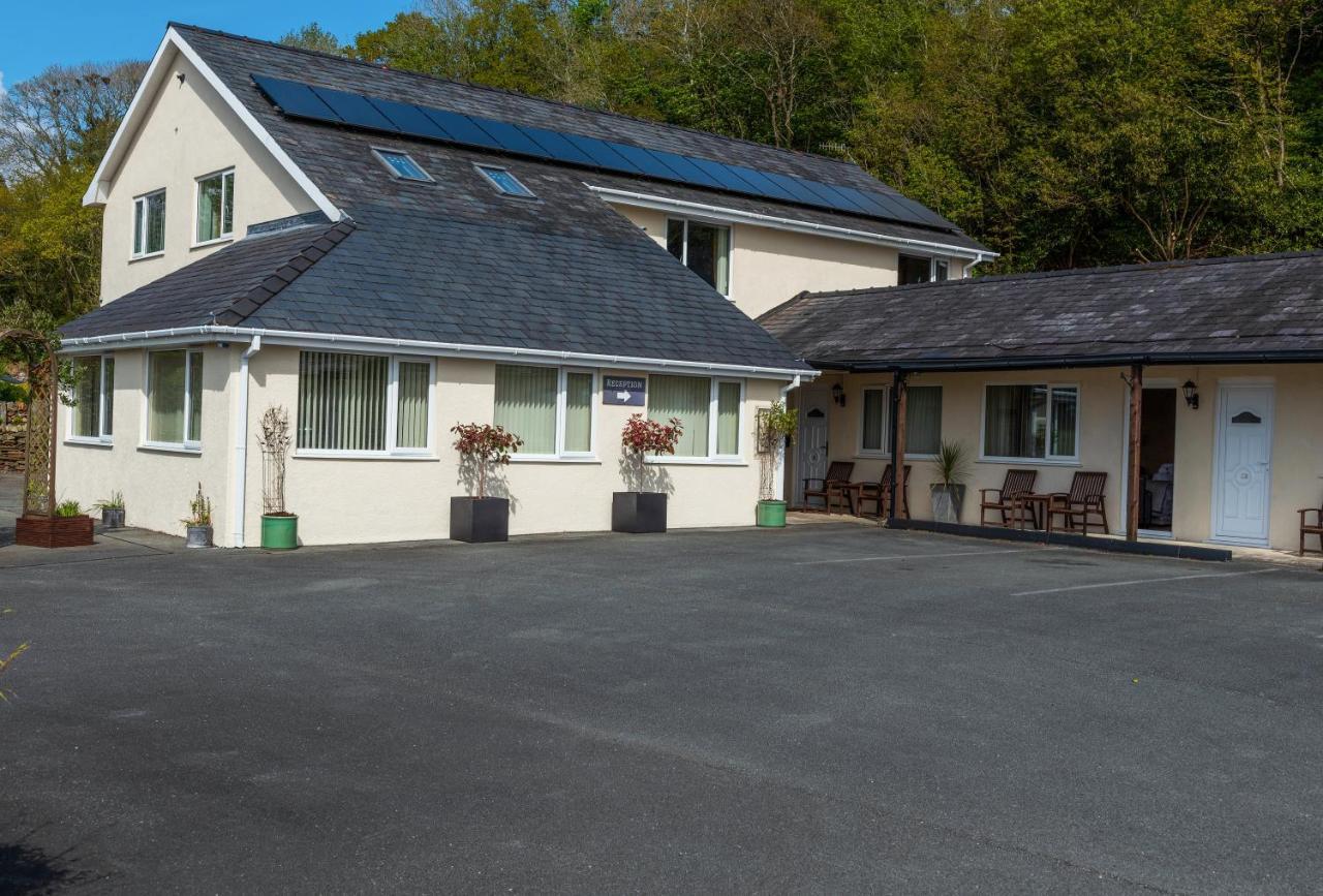Estuary Lodge Motel B&B Talsarnau Extérieur photo